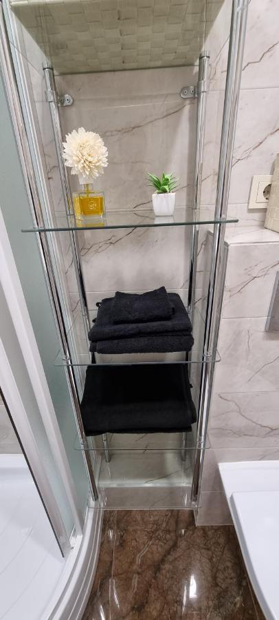 A. G. Central Apartaments Šiauliai Exteriör bild